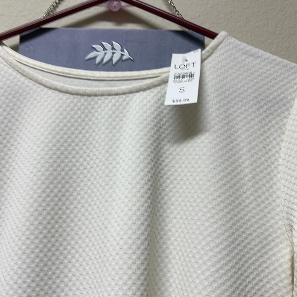 Women’s Loft white blouse - Picture 2 of 3